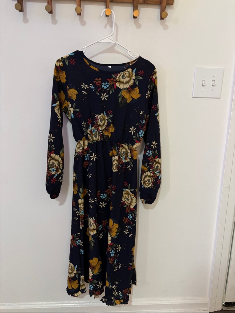 Women's Navy Floral Long-Sleeve Midi Dress